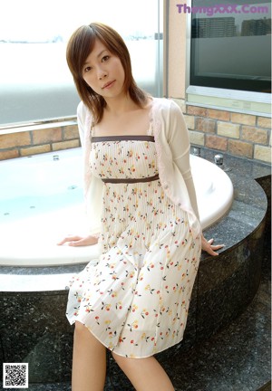 Saki Tomita - Amia Penis Handjob