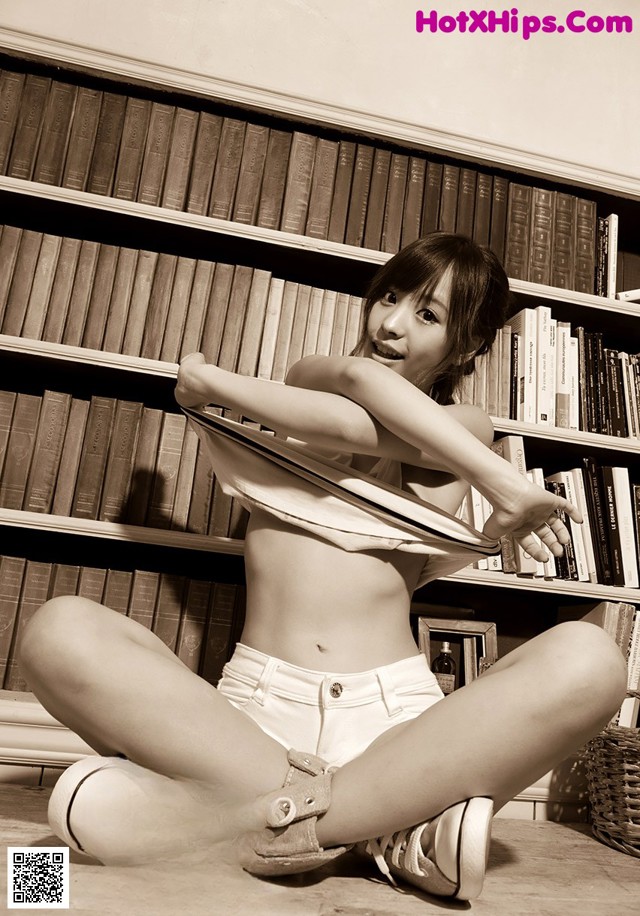 Kana Momonogi - Livesex Bridgette Xxx No.e98653